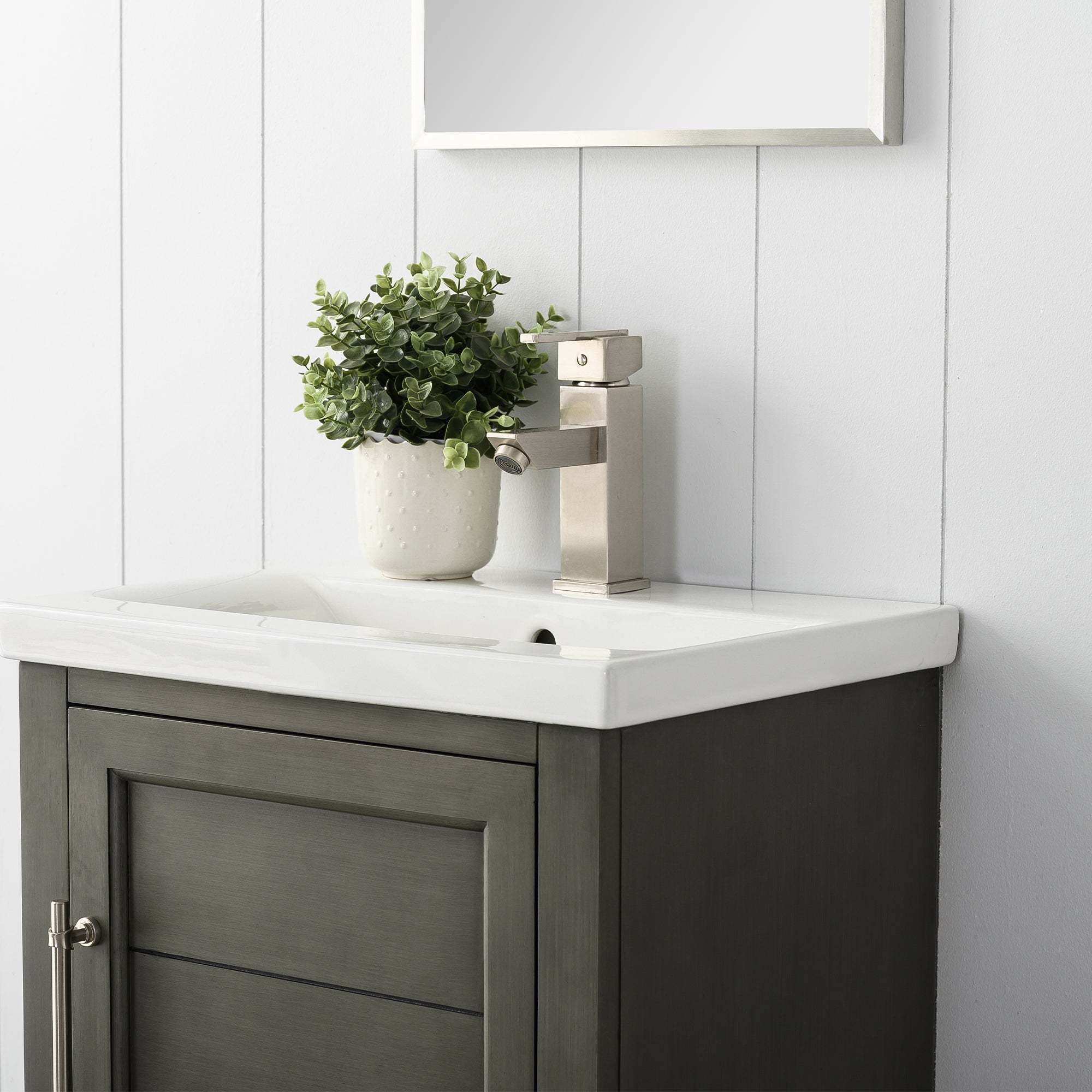 Vannes 20" Single Sink Bathroom Vanity in Silver Grey / White / Vintage Green - HomeBeyond